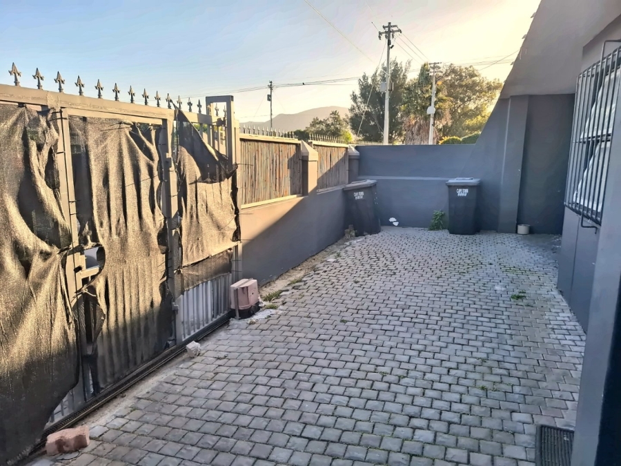  Bedroom Property for Sale in Plumstead Western Cape